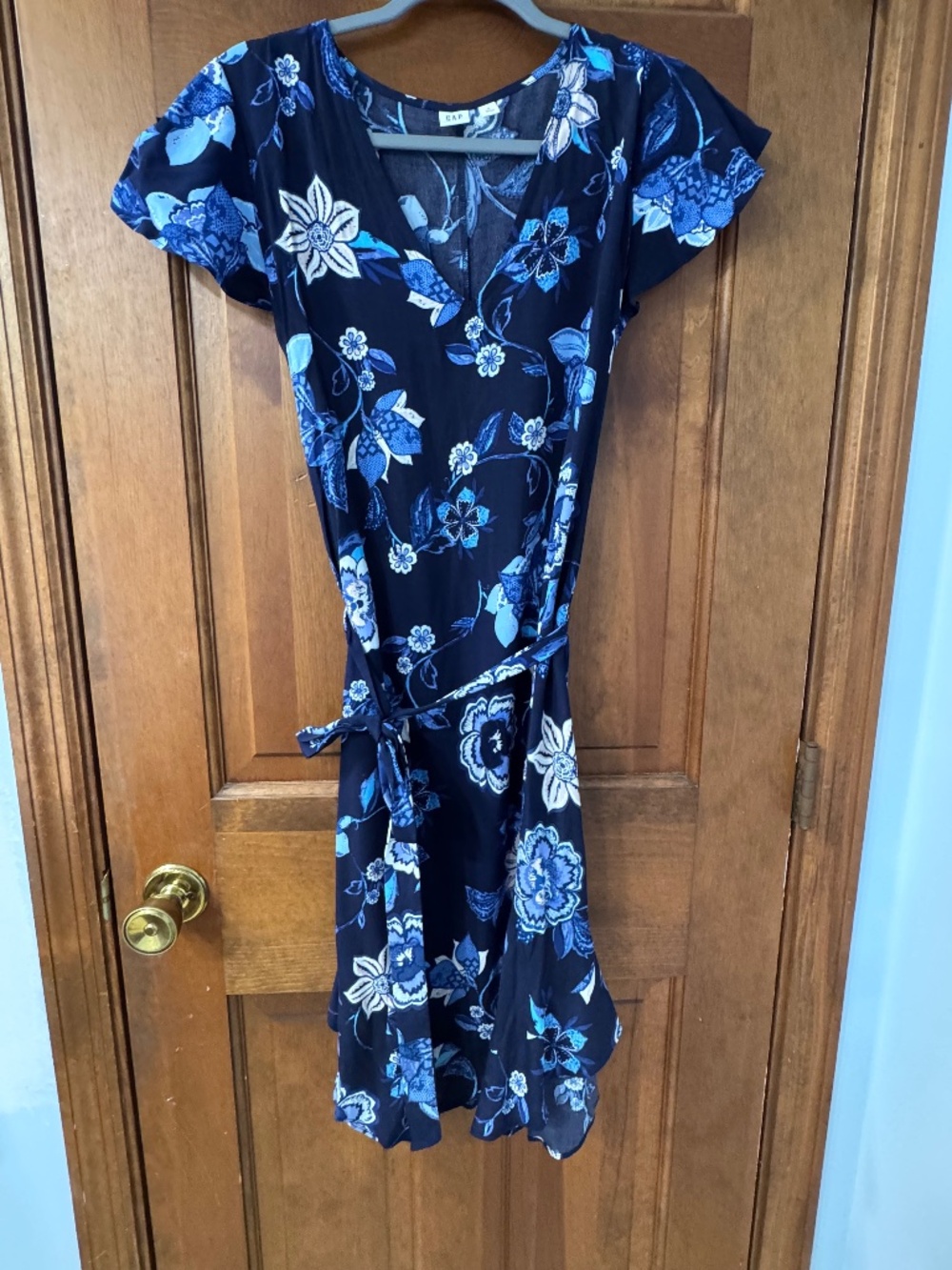 Gap Navy Blue Floral Wrap Dress Small | Faux Wrap Tie Waist Flutter Sleeve Midi